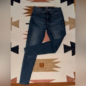 Denizen Ultra High Waist Skinny Jeans Size 12